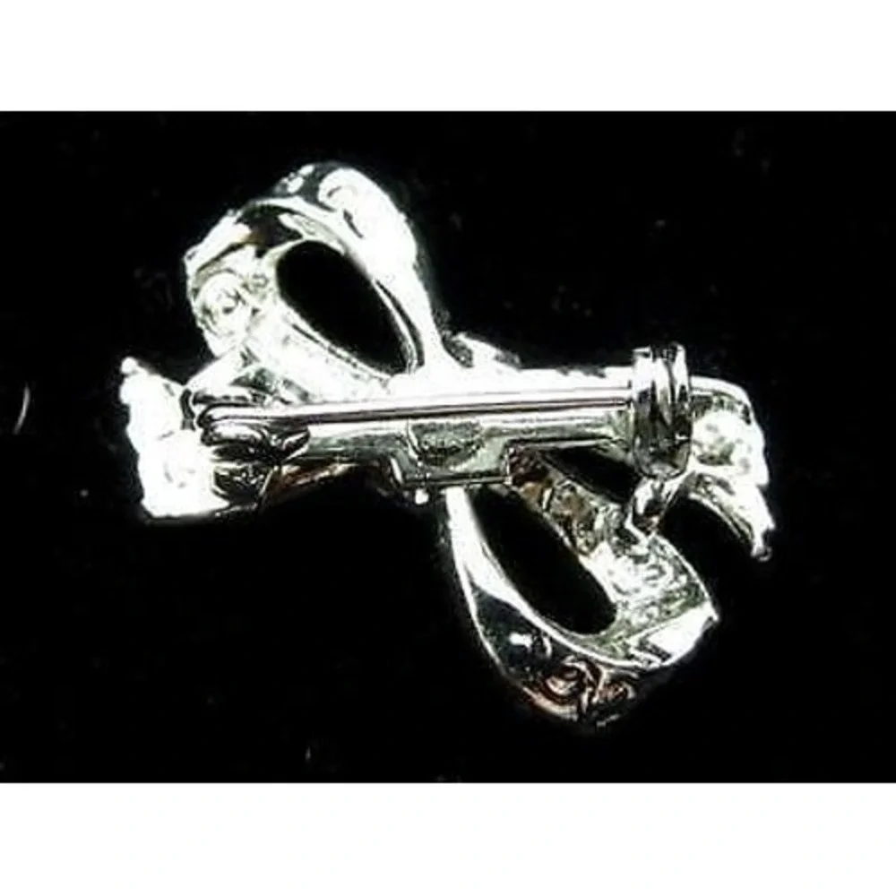 Vintage Gerry's Shiny Small Silver Plated Bow Designer Signed Pin Brooch‎